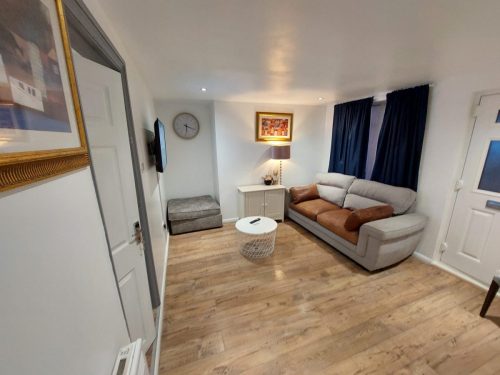 fbd1ac8e-2f3f-47d3-8197-9a32bb726631